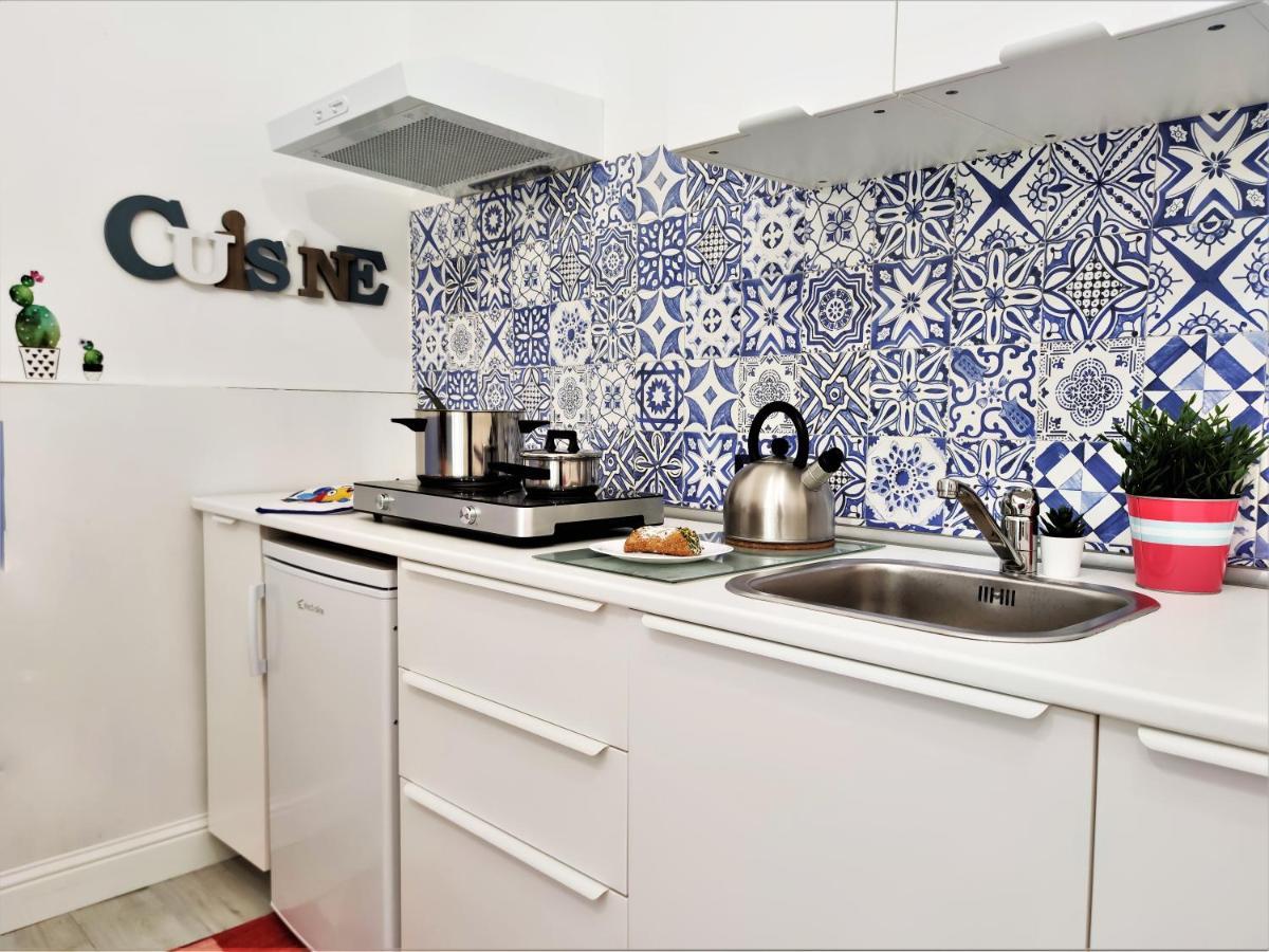 Central Apartments Caronda Street Catania Exterior photo