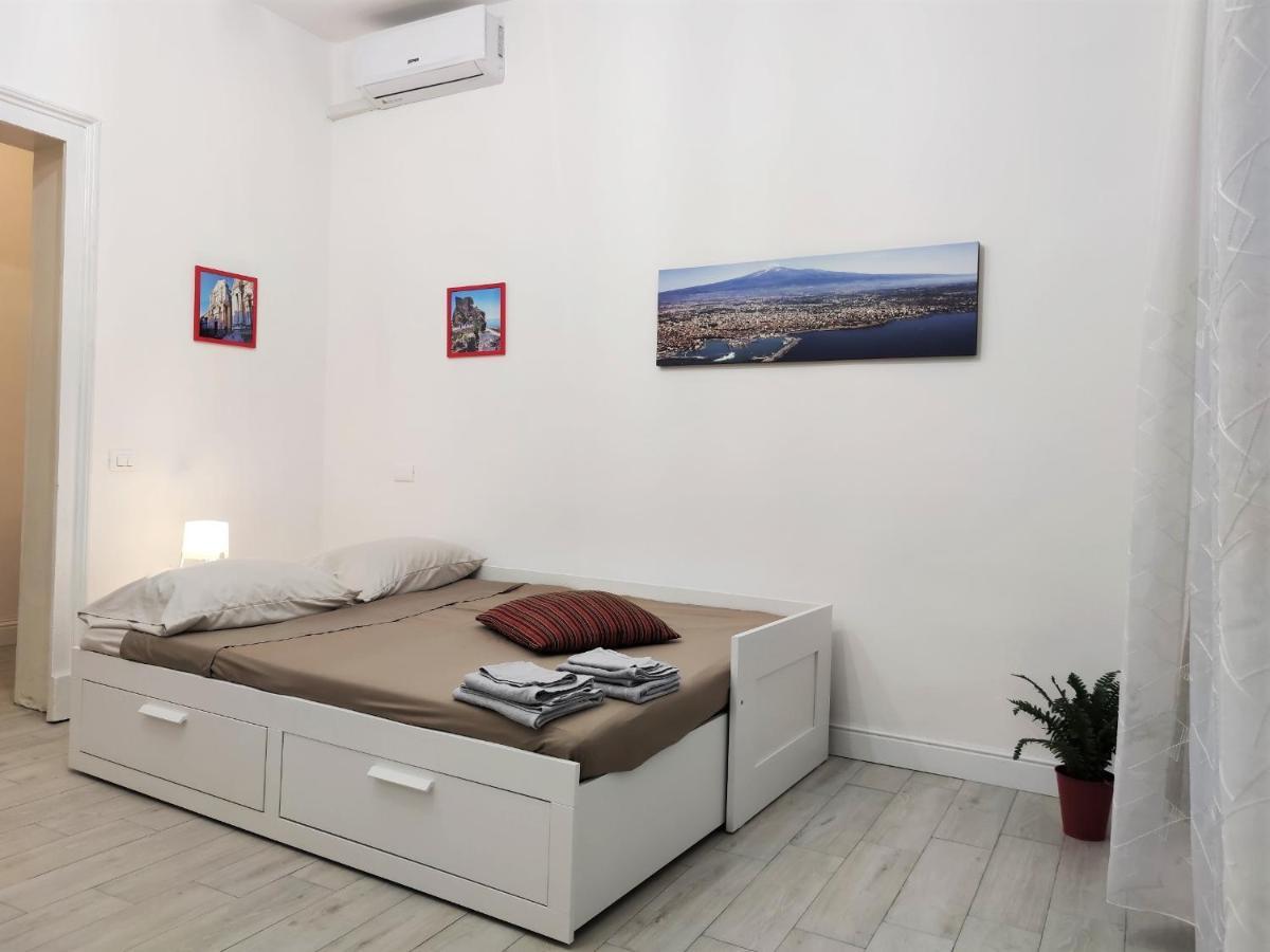 Central Apartments Caronda Street Catania Exterior photo